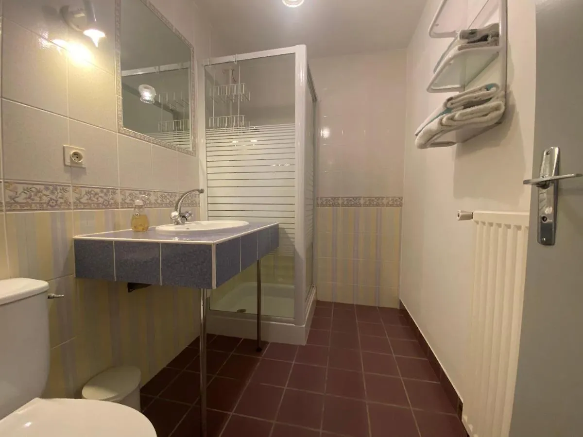 La Charbonniere Bed & Breakfast Mohon France